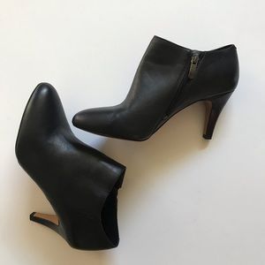 Vince Camuto black leather booties